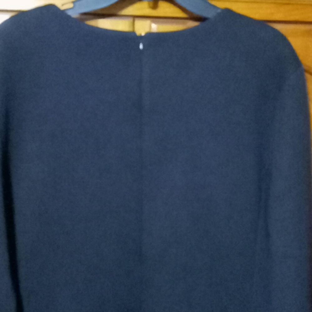 Dress - Picture 3 of 3